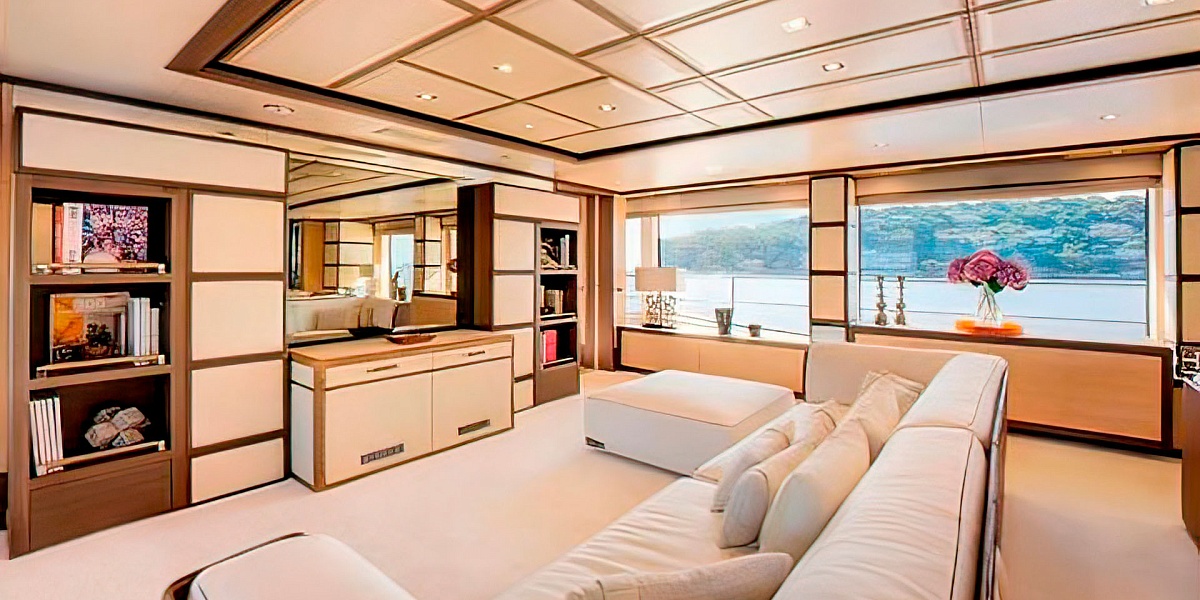 Аренда мега яхты Benetti Crystal 140 - Nela во Франции